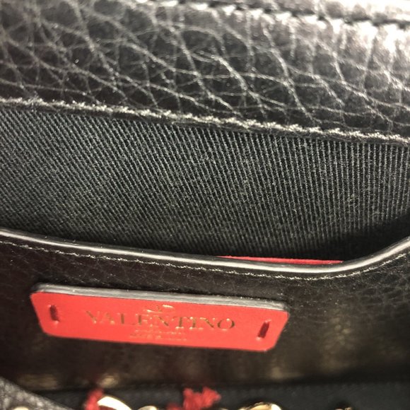 Valentino Garavani Rockstud Shoulder Bag in Black - Picture 11 of 15